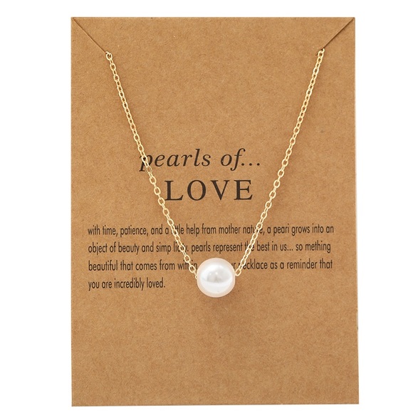 Jewelry - Pearls of love gold necklace